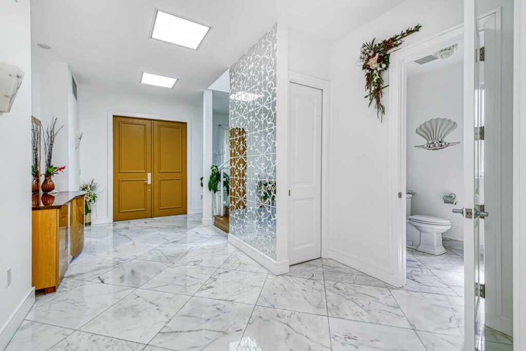 Airbnb Photographer in Hallandale Beach, Florida